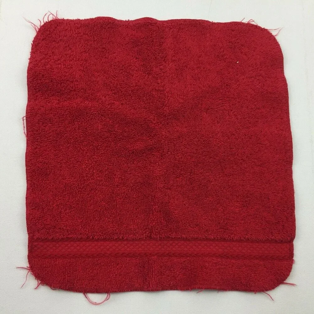 Tommy Hilfiger Jubilee Bathroom Towels Washcloths Sets of 2 Mickey Mouse Red